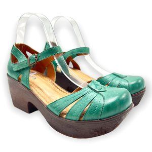 JAFA Teal Clogs Handmade Leather 38 / 8 Mary Jane Platform